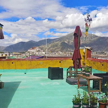 Shambhala Palace Hotel Lhasa Zewnętrze zdjęcie