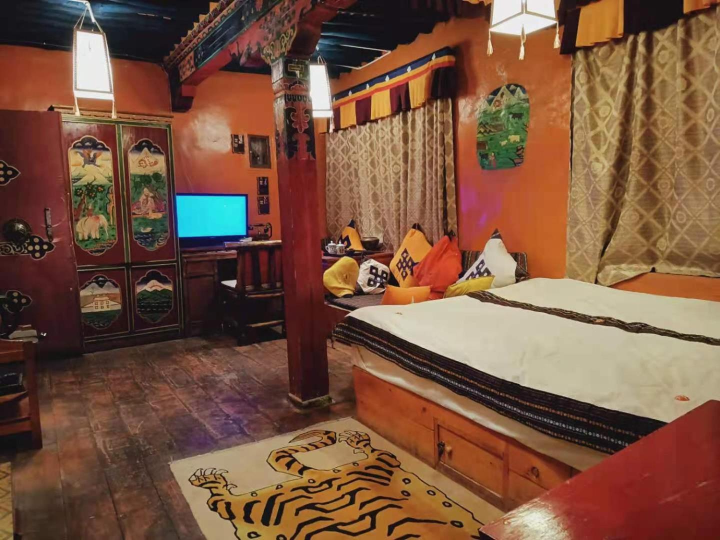 Shambhala Palace Hotel Lhasa Zewnętrze zdjęcie