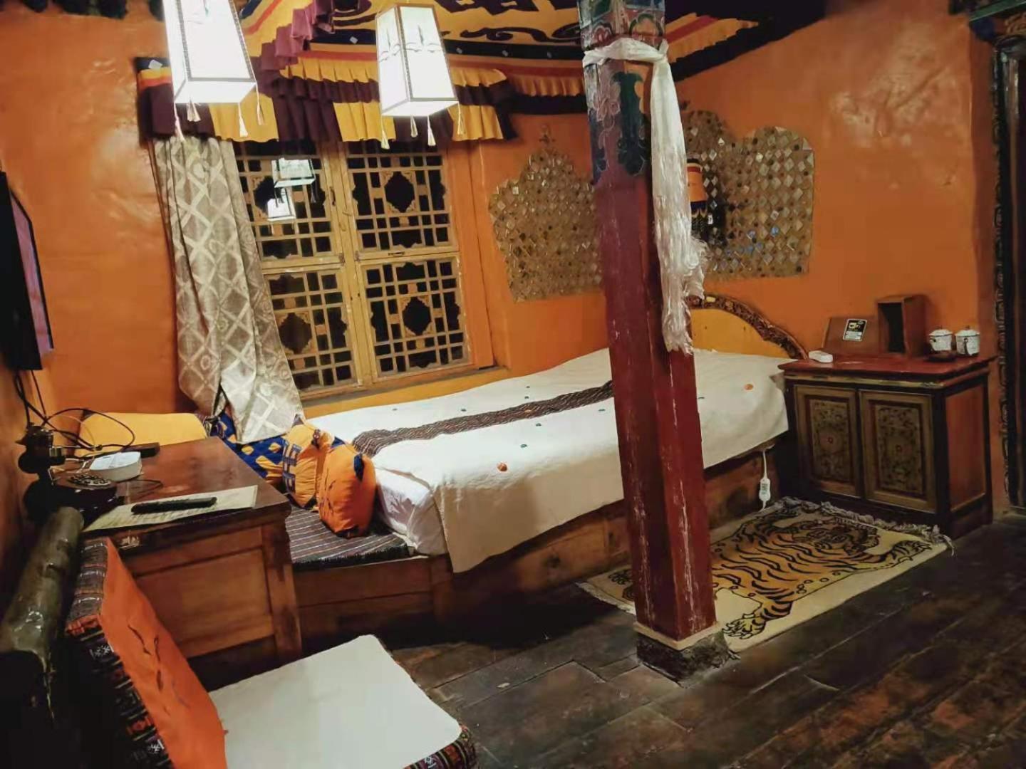 Shambhala Palace Hotel Lhasa Zewnętrze zdjęcie