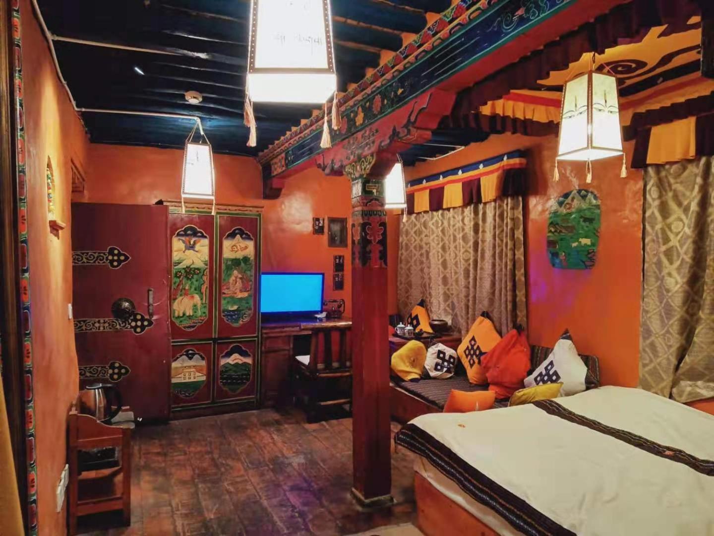 Shambhala Palace Hotel Lhasa Zewnętrze zdjęcie