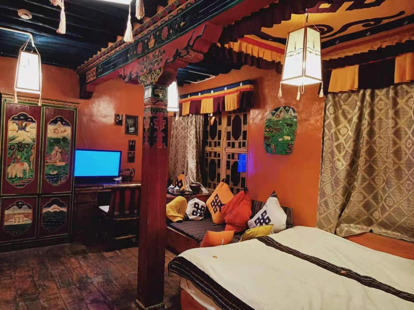 Shambhala Palace Hotel Lhasa Zewnętrze zdjęcie