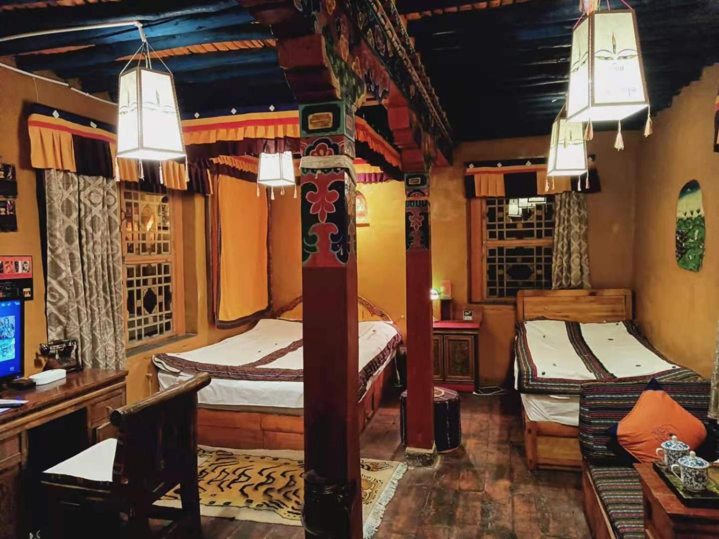 Shambhala Palace Hotel Lhasa Zewnętrze zdjęcie