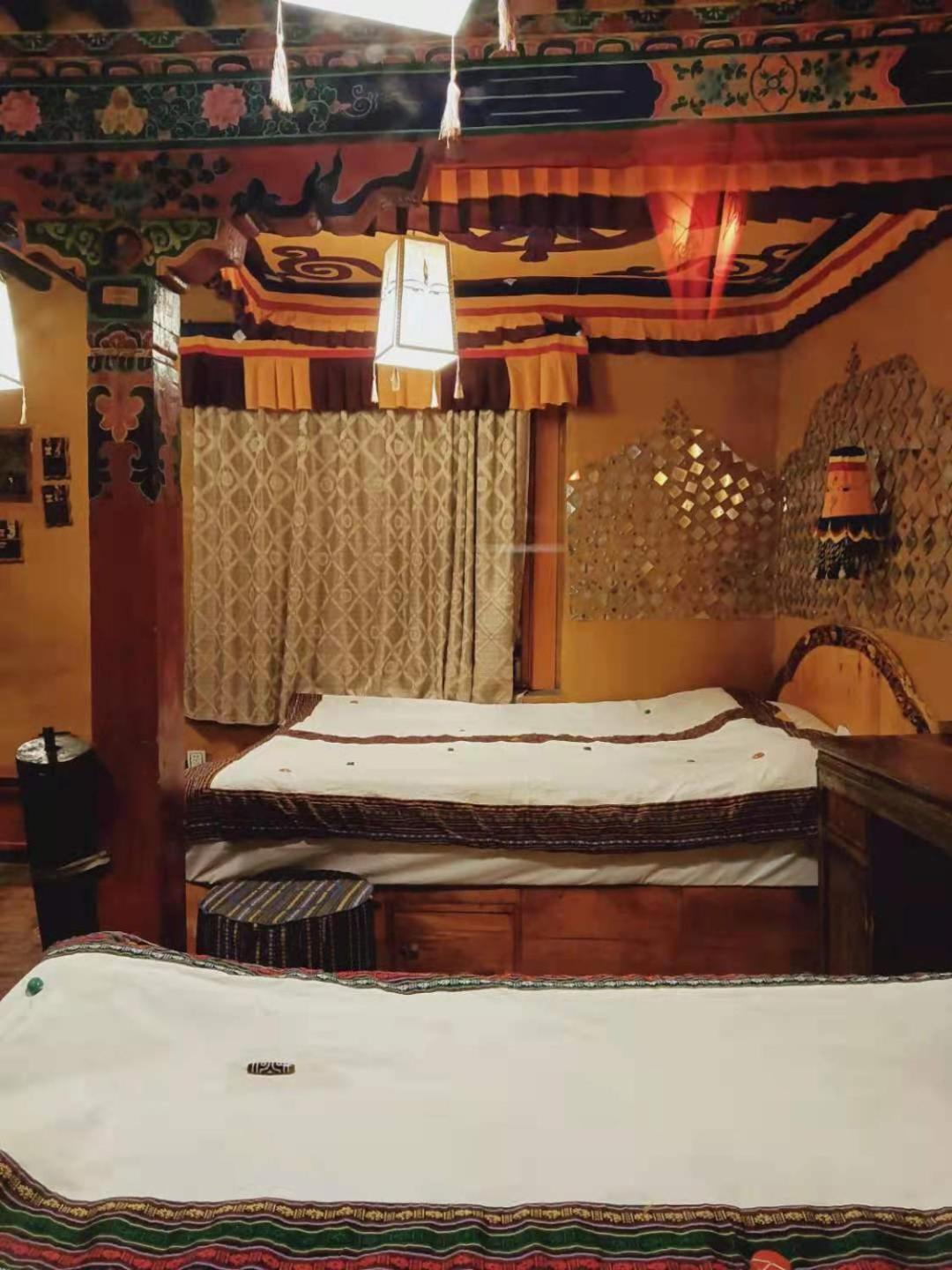 Shambhala Palace Hotel Lhasa Zewnętrze zdjęcie