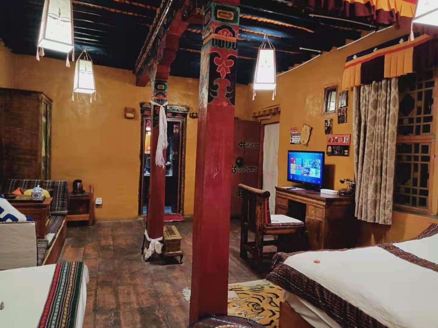 Shambhala Palace Hotel Lhasa Zewnętrze zdjęcie