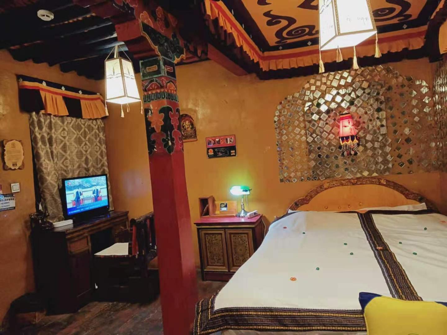 Shambhala Palace Hotel Lhasa Zewnętrze zdjęcie