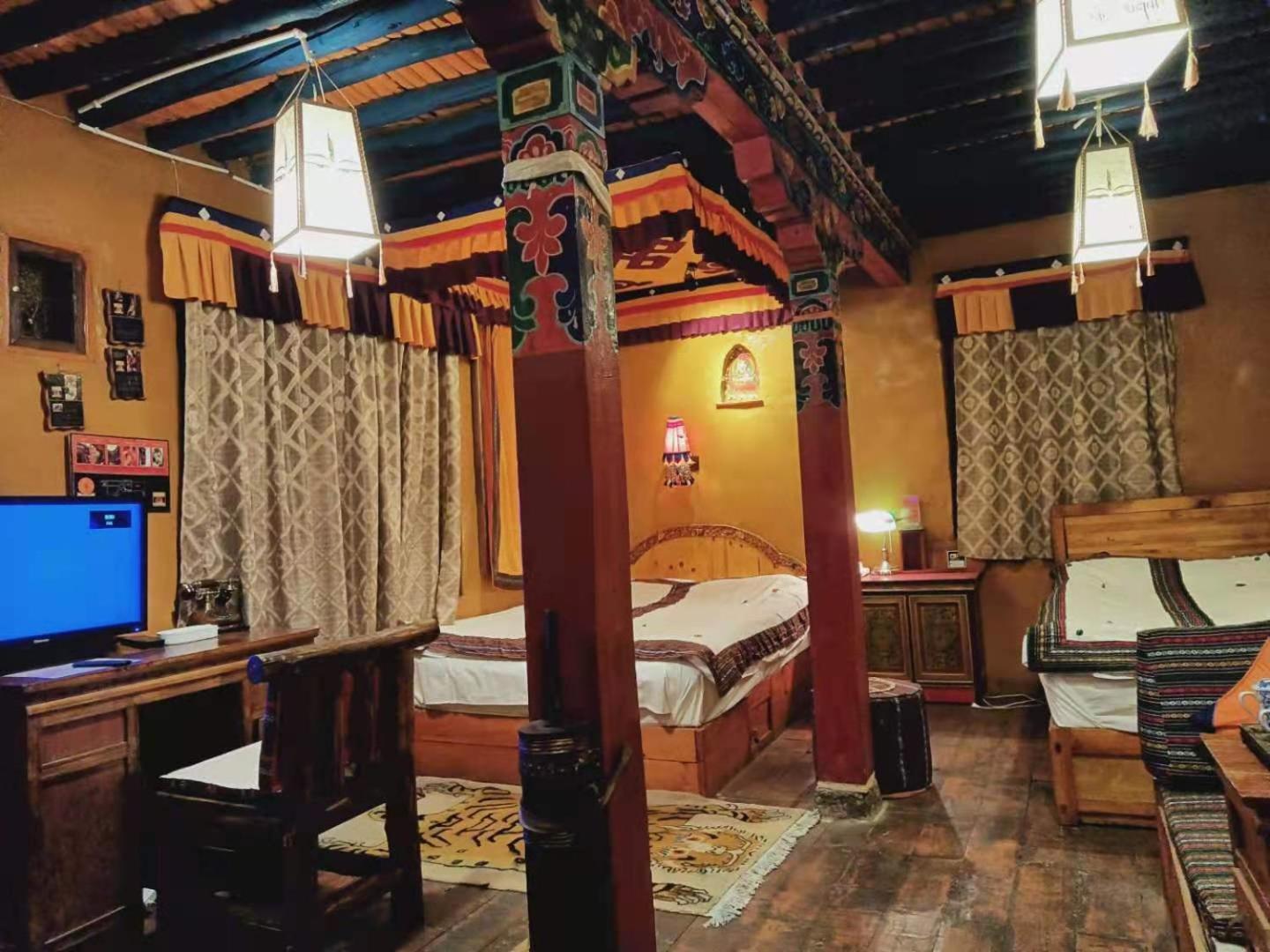 Shambhala Palace Hotel Lhasa Zewnętrze zdjęcie