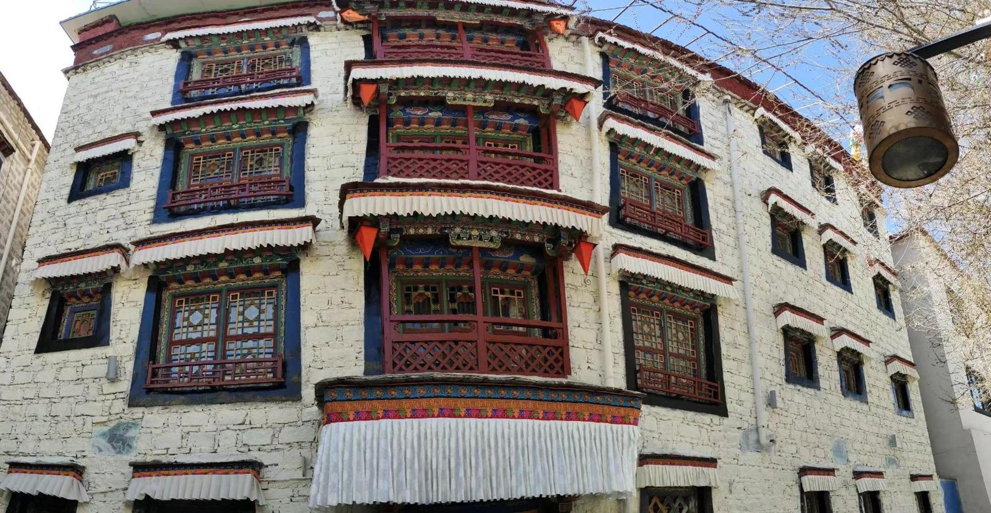 Shambhala Palace Hotel Lhasa Zewnętrze zdjęcie